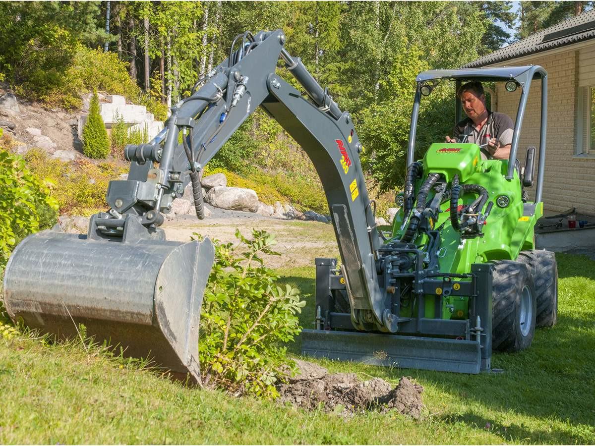 Escavatore Avant: applicazioni nel movimento terra moderno