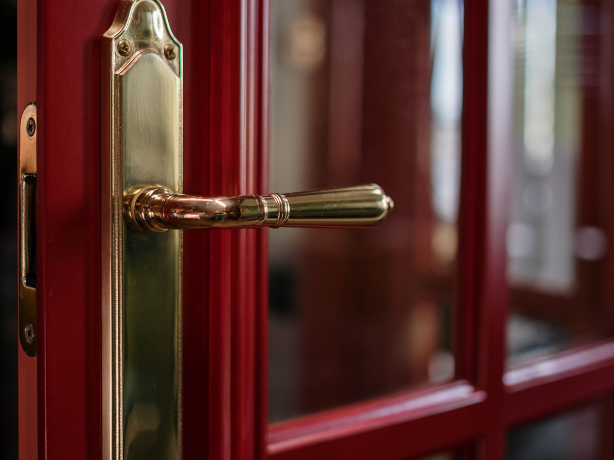 Maniglie per privati e aziende: Guida alla Scelta per Ogni Esigenza
